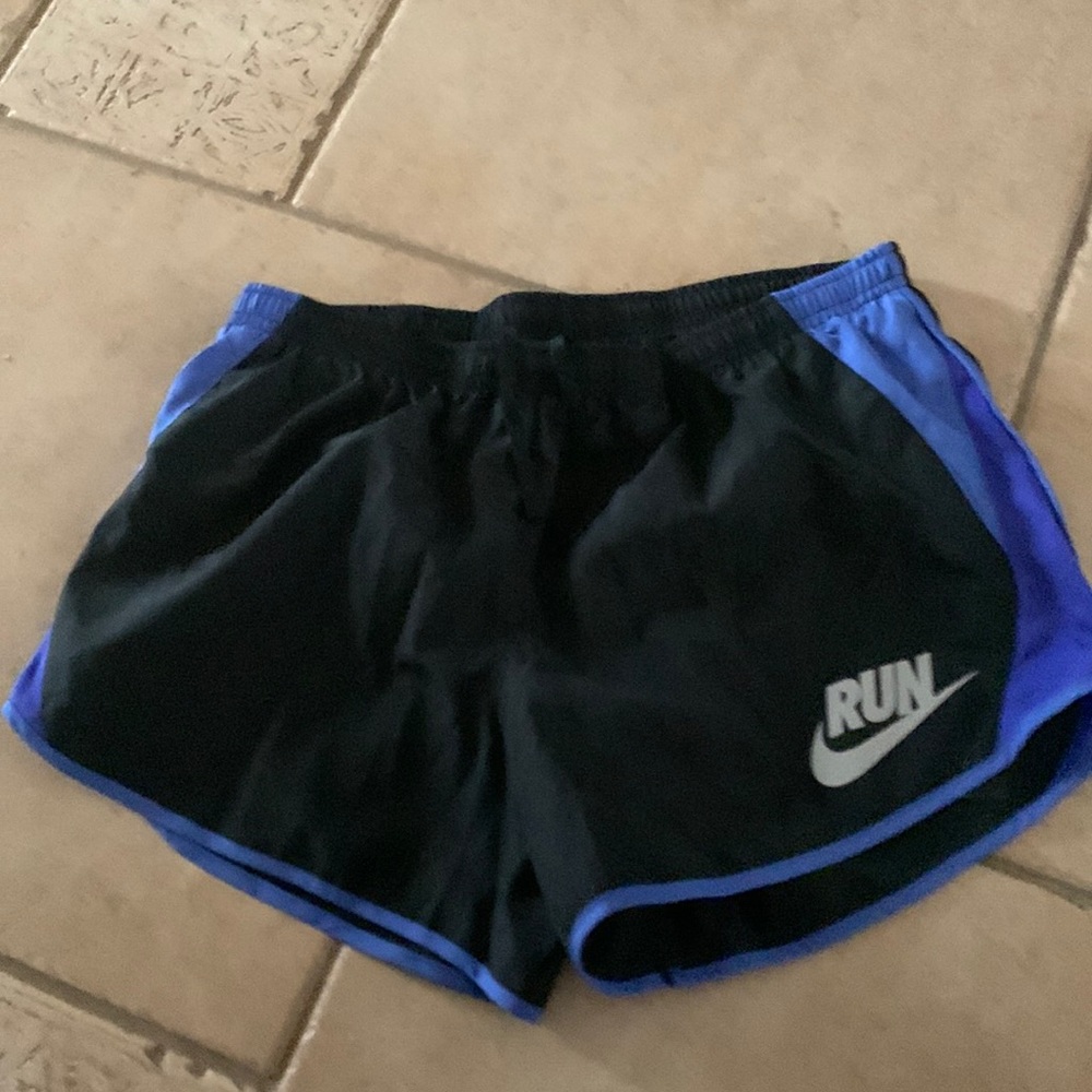 Nike women’s running shorts